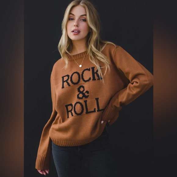 Panache Sweaters - NWOT Panache Apparel Brown Cognac “Rock & Roll” Crewneck Sweater size S